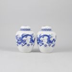 1174 4187 VASES AND COVERS